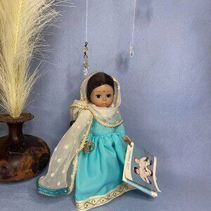 Vintage Madame Alexander Doll India #575 8” International Tag No Box 1990s